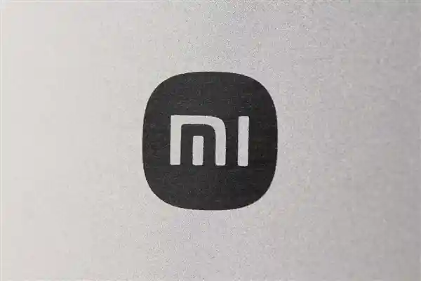 299元引爆市场!小米金沙江磁吸充电宝拆解:超薄背后的硬核黑科技