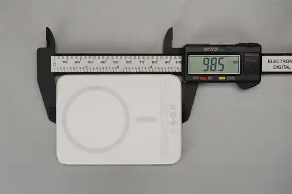 299元引爆市场!小米金沙江磁吸充电宝拆解:超薄背后的硬核黑科技