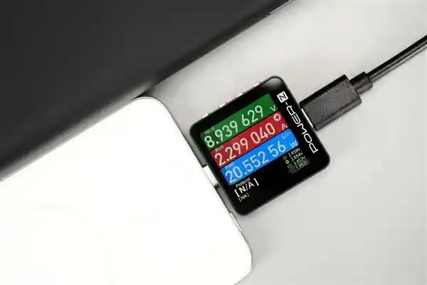 299元引爆市场!小米金沙江磁吸充电宝拆解:超薄背后的硬核黑科技