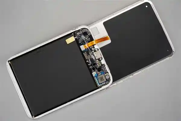 299元引爆市场!小米金沙江磁吸充电宝拆解:超薄背后的硬核黑科技