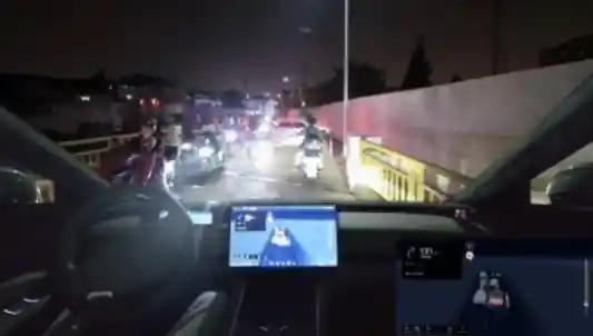 文远知行突破技术壁垒,端到端ADAS或将引领智能驾驶新纪元